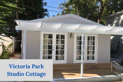 Studio in Fort Lauderdale, Florida № 2075355