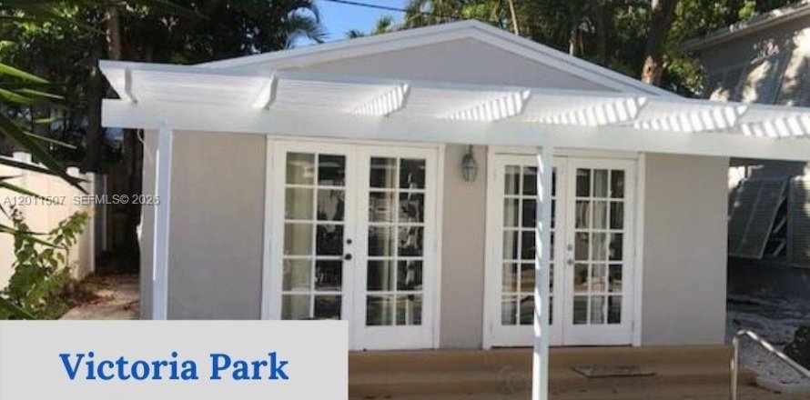 Studio in Fort Lauderdale, Florida № 2075355
