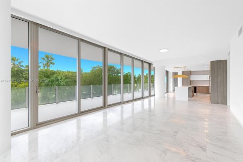 Купить кондоминиум в Ки-Бискейн, Флорида 4 спальни, 352.84м2, № 1970409 - фото 17