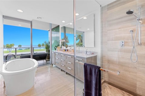 Купить кондоминиум в Ки-Бискейн, Флорида 4 спальни, 352.84м2, № 1970409 - фото 8