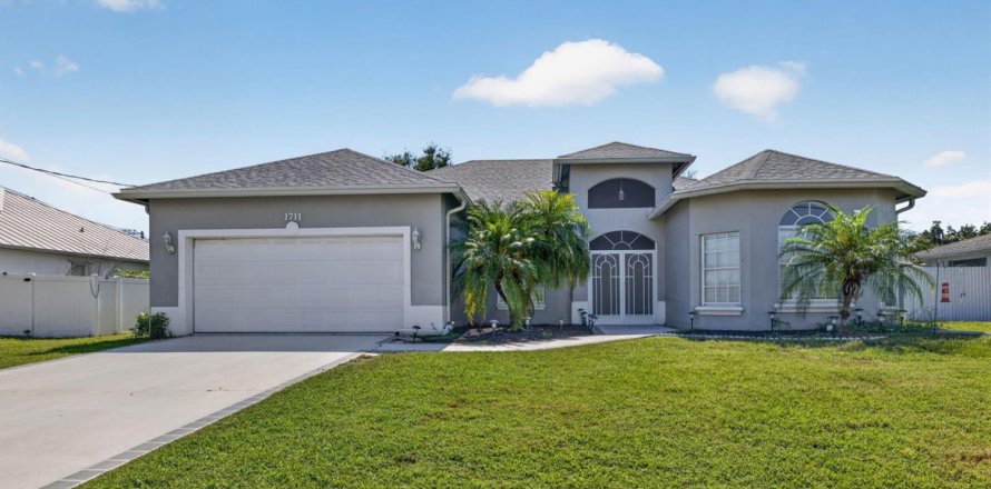 Villa ou maison à Port St. Lucie, Floride 3 chambres, 183.3 m2 № 2315447