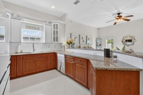 Villa ou maison à vendre à Port St. Lucie, Floride: 3 chambres, 183.3 m2 № 2315447 - photo 20