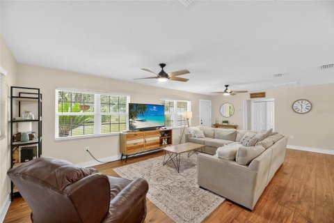 Villa ou maison à louer à Valrico, Floride: 3 chambres, 126.53 m2 № 1829381 - photo 8