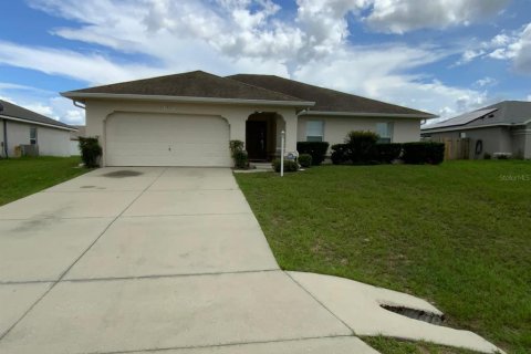 Villa ou maison à louer à Ocala, Floride: 3 chambres, 167.41 m2 № 2399258 - photo 2