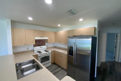 Villa ou maison à louer à Ocala, Floride: 3 chambres, 167.41 m2 № 2399258 - photo 9