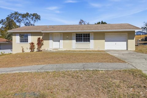 Villa ou maison à vendre à Spring Hill, Floride: 2 chambres, 103.96 m2 № 2408851 - photo 2