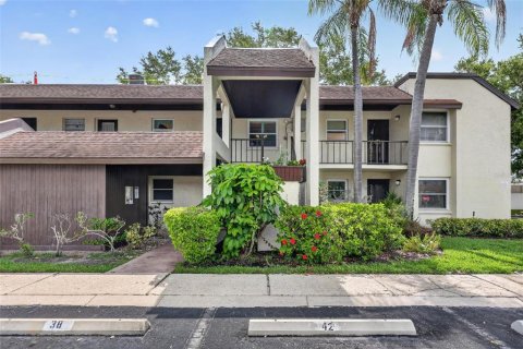 Condo in Largo, Florida, 1 bedroom  № 2157955