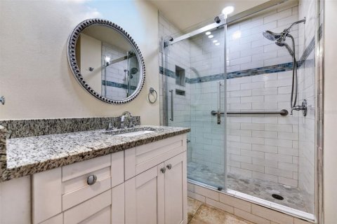 Condo in Largo, Florida, 1 bedroom  № 2157955 - photo 15