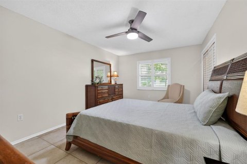 Condo in Largo, Florida, 1 bedroom  № 2157955 - photo 17