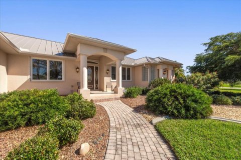 Villa ou maison à vendre à Punta Gorda, Floride: 3 chambres, 221.39 m2 № 2097498 - photo 2