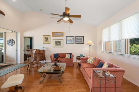 Villa ou maison à vendre à Punta Gorda, Floride: 3 chambres, 221.39 m2 № 2097498 - photo 6