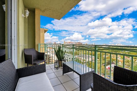 Copropriété à vendre à Miami, Floride: 2 chambres, 78.22 m2 № 2393373 - photo 1