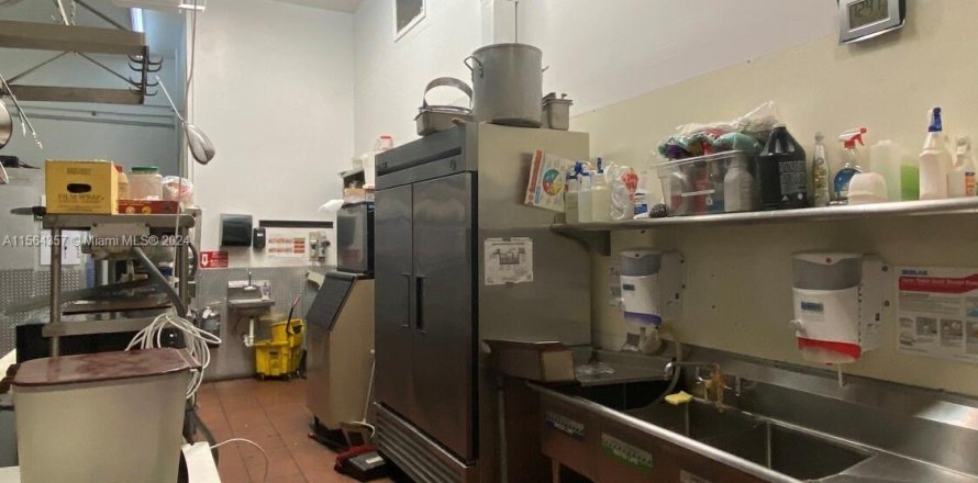 Entreprise à Hollywood, Floride № 1099986