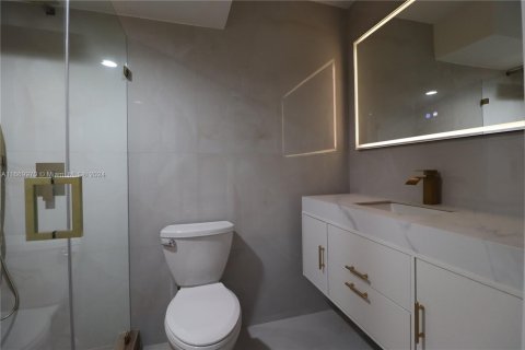 Copropriété à vendre à Sunny Isles Beach, Floride: 1 chambre, 67.35 m2 № 1977677 - photo 17