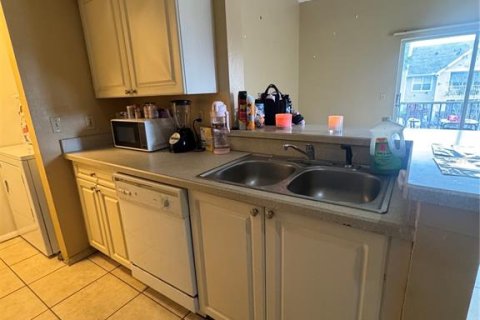 Condominio en venta en Kissimmee, Florida, 1 dormitorio, 68.1 m2 № 2098769 - foto 8