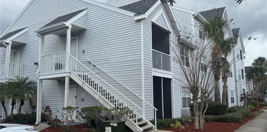 Condominio en Kissimmee, Florida, 1 dormitorio  № 2098769