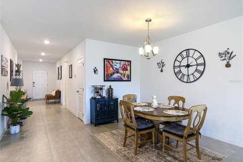 Villa ou maison à vendre à Edgewater, Floride: 4 chambres, 168.99 m2 № 2306752 - photo 9