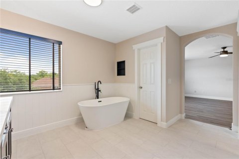 House in Ocoee, Florida 4 bedrooms, 243.96 sq.m. № 1670620 - photo 26