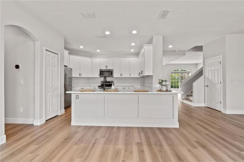 House in Ocoee, Florida 4 bedrooms, 243.96 sq.m. № 1670620 - photo 4