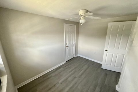 Apartamento en alquiler en Haines City, Florida, 1 dormitorio, 40.13 m2 № 1798318 - foto 9