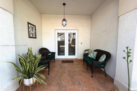 Купить виллу или дом в Хайалиа, Флорида 3 спальни, 130.06м2, № 1958701 - фото 4