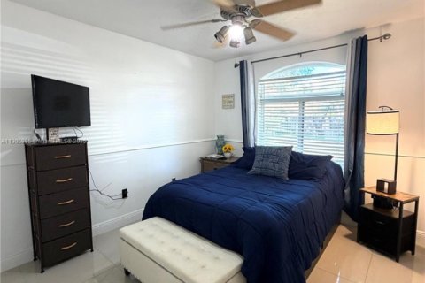 Купить виллу или дом в Хайалиа, Флорида 3 спальни, 130.06м2, № 1958701 - фото 15