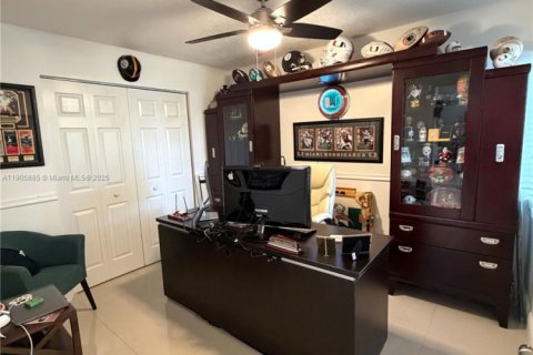 Купить виллу или дом в Хайалиа, Флорида 3 спальни, 130.06м2, № 1958701 - фото 17