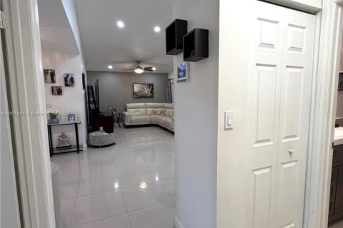 Купить виллу или дом в Хайалиа, Флорида 3 спальни, 130.06м2, № 1958701 - фото 19