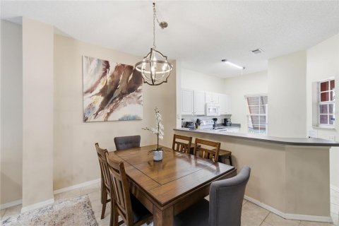 Touwnhouse à vendre à Kissimmee, Floride: 3 chambres, 119.94 m2 № 2131879 - photo 10