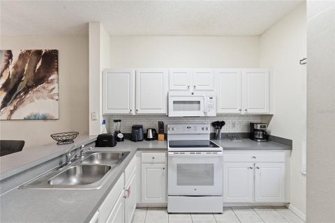 Touwnhouse à vendre à Kissimmee, Floride: 3 chambres, 119.94 m2 № 2131879 - photo 5