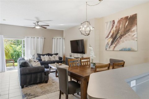 Touwnhouse à vendre à Kissimmee, Floride: 3 chambres, 119.94 m2 № 2131879 - photo 3