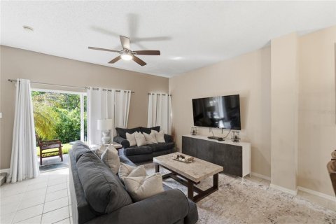 Touwnhouse à vendre à Kissimmee, Floride: 3 chambres, 119.94 m2 № 2131879 - photo 11
