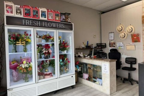 Propiedad comercial en venta en Orlando, Florida № 2214060 - foto 3