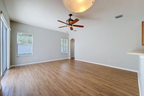 Купить виллу или дом в Довер, Флорида 3 комнаты, 202.99м2, № 2221413 - фото 22