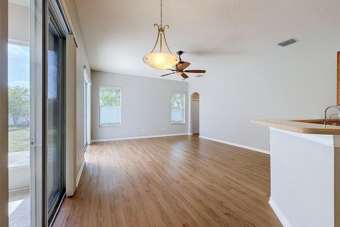 Купить виллу или дом в Довер, Флорида 3 комнаты, 202.99м2, № 2221413 - фото 14