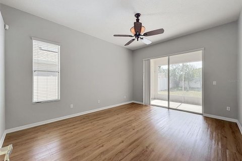 Купить виллу или дом в Довер, Флорида 3 комнаты, 202.99м2, № 2221413 - фото 23