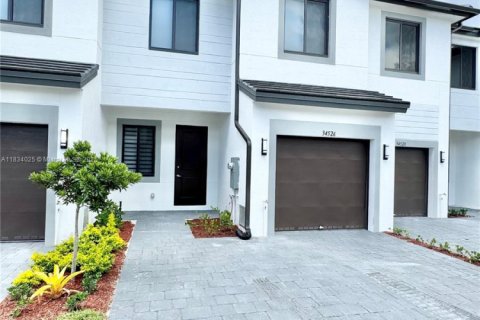 Adosado en alquiler en Homestead, Florida, 3 dormitorios, 173.73 m2 № 1978215 - foto 25