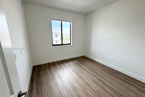 Adosado en alquiler en Homestead, Florida, 3 dormitorios, 173.73 m2 № 1978215 - foto 19