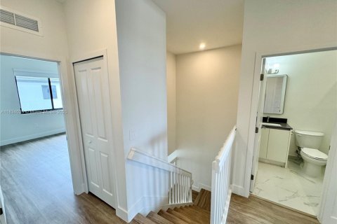 Adosado en alquiler en Homestead, Florida, 3 dormitorios, 173.73 m2 № 1978215 - foto 13