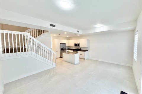 Adosado en alquiler en Homestead, Florida, 3 dormitorios, 173.73 m2 № 1978215 - foto 10