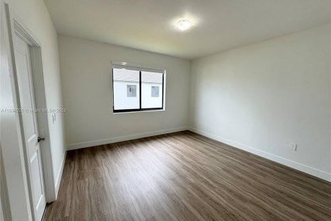 Adosado en alquiler en Homestead, Florida, 3 dormitorios, 173.73 m2 № 1978215 - foto 21