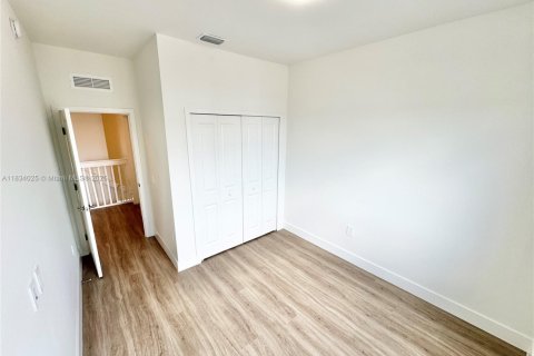 Adosado en alquiler en Homestead, Florida, 3 dormitorios, 173.73 m2 № 1978215 - foto 18