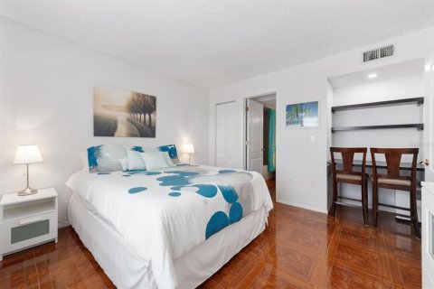 Condominio en venta en Clearwater, Florida, 2 dormitorios, 89.19 m2 № 1511415 - foto 29