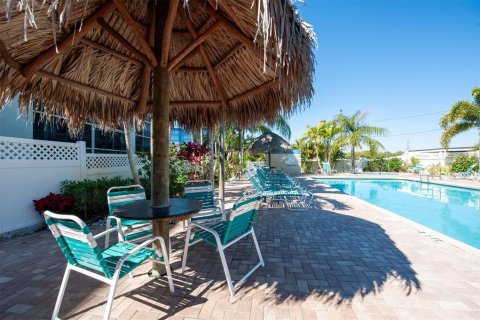 Condominio en venta en Clearwater, Florida, 2 dormitorios, 89.19 m2 № 1511415 - foto 6