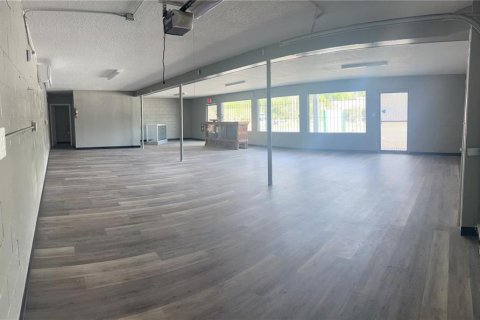 Immobilier commercial à vendre à De Leon Springs, Floride: 235.6 m2 № 1822256 - photo 8