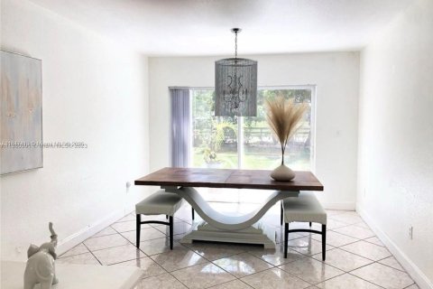 Villa ou maison à vendre à Homestead, Floride: 4 chambres, 198.44 m2 № 1845807 - photo 4