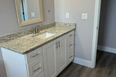 Снять в аренду виллу или дом в Себринг, Флорида 4 спальни, 207.92м2, № 2010298 - фото 21