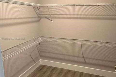 Снять в аренду виллу или дом в Себринг, Флорида 4 спальни, 207.92м2, № 2010298 - фото 16