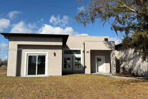 Дом в Себринг, Флорида 4 спальни, 207.92м2 № 2010298