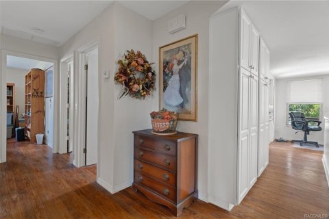 House in Inverness, Florida 3 bedrooms, 251.86 sq.m. № 2156892 - photo 8